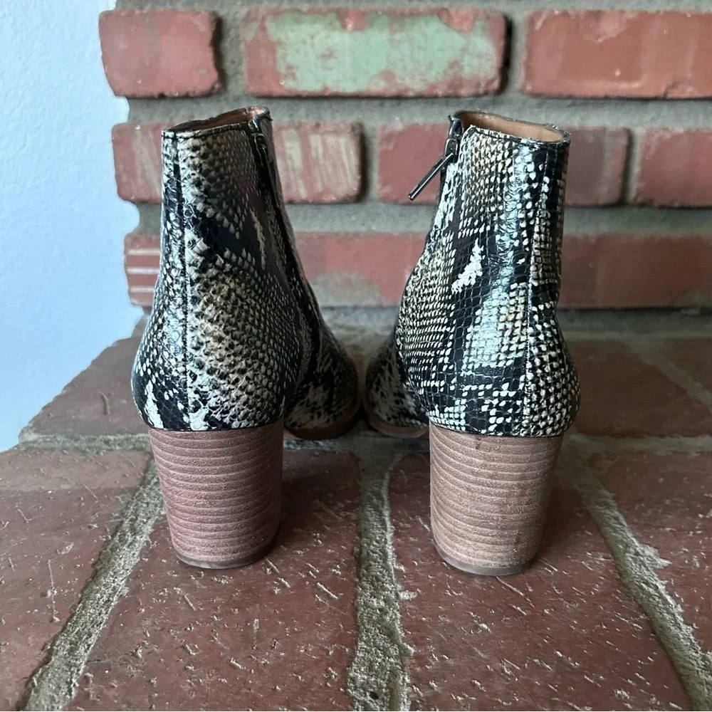 Madewell the Rosie Ankle Boot in Snake Embossed Leather Sz 9